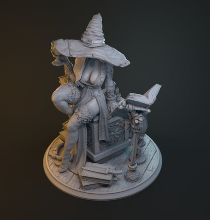 Ursula Pinup